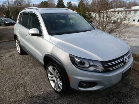 2013 Volkswagen Tiguan for sale at HAPPY TRAILS AUTO SALES LLC in Taylors SC