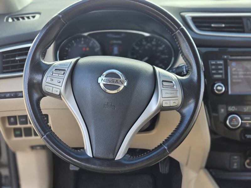 2016 Nissan Rogue SV