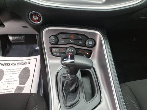 2022 Dodge Challenger SXT