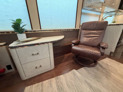 2001 Prevost Marathon