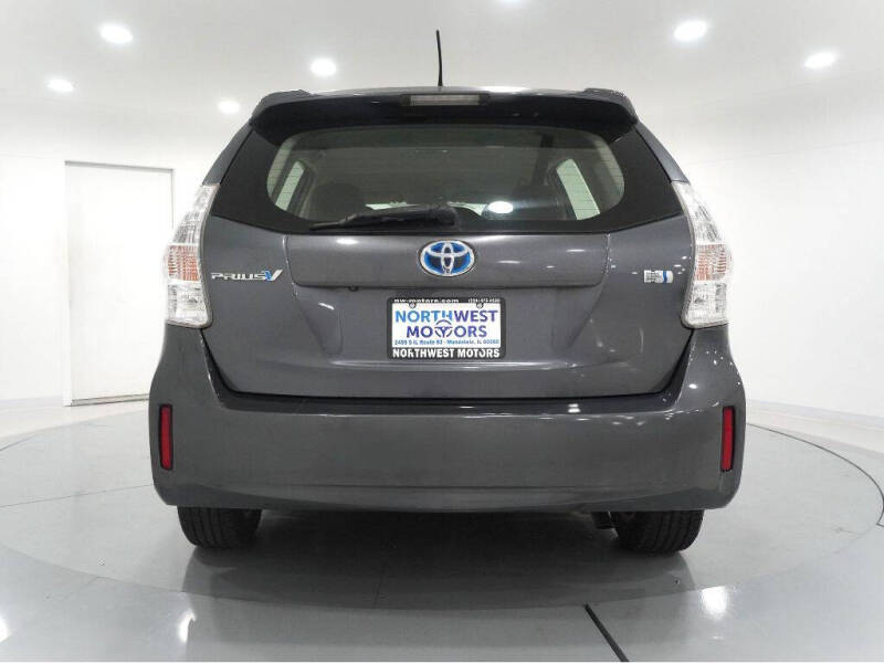 2012 Toyota Prius v Three