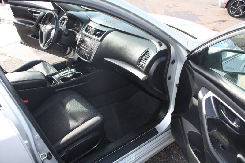 2017 Nissan Altima 2.5 SV