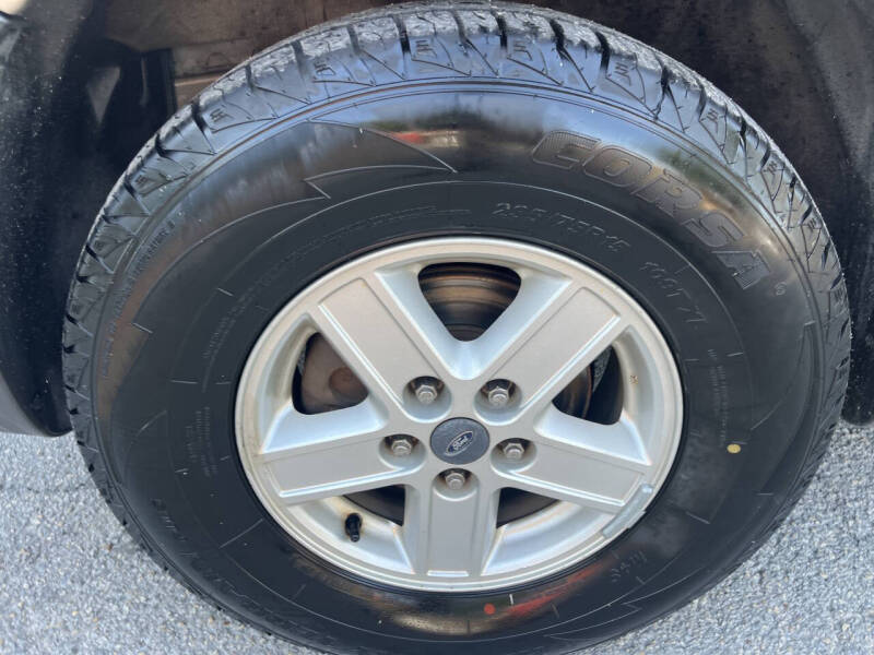 2007 Ford Escape XLS