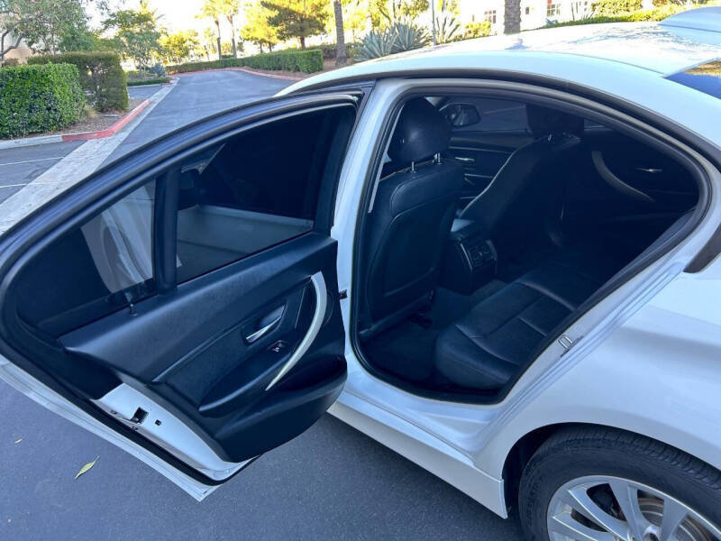 2018 BMW 3 Series 320i