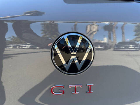 2024 Volkswagen Golf GTI 380 SE