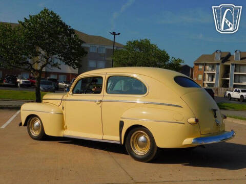 1942 Ford Super Deluxe
