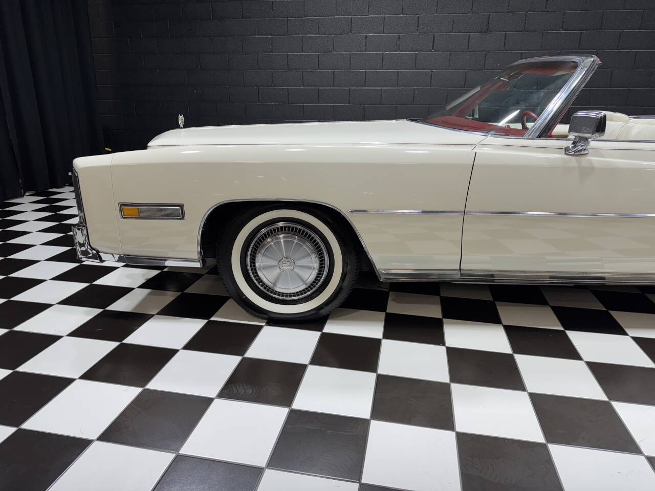 1975 Cadillac Eldorado 29