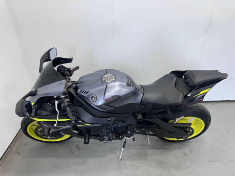 2018 Yamaha YZF-R1