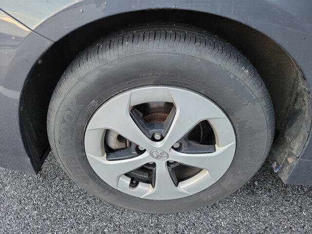 2013 Toyota Prius Three