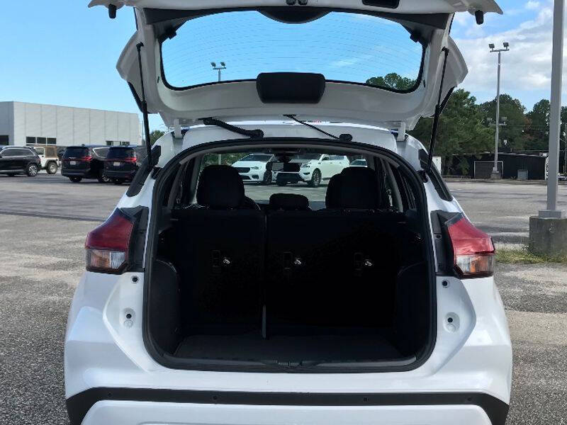 2025 Nissan Kicks Play S