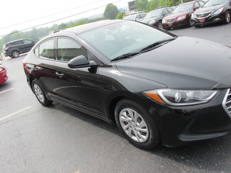 2017 Hyundai Elantra SE