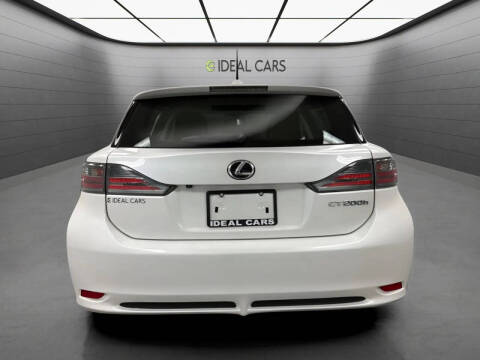 2013 Lexus CT 200h