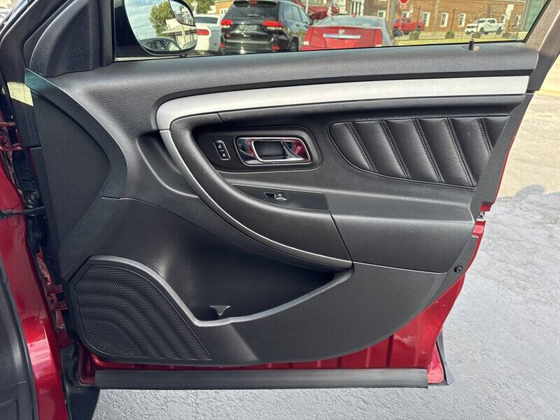 2016 Ford Taurus SEL