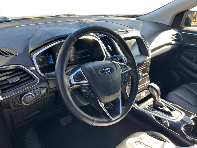 2015 Ford Edge