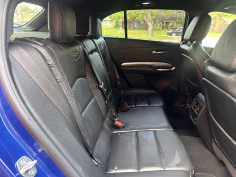 2021 Cadillac XT4 Premium Luxury