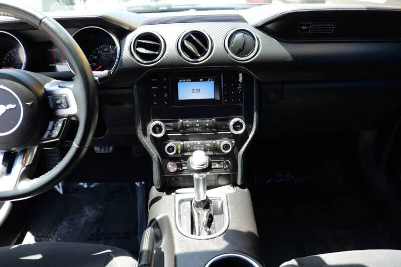2020 Ford Mustang