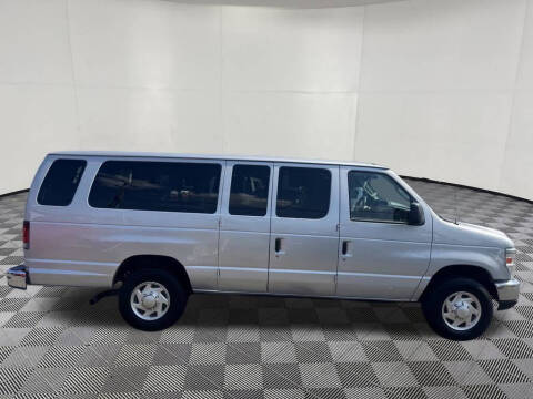 2012 Ford E-Series E-350 SD XLT