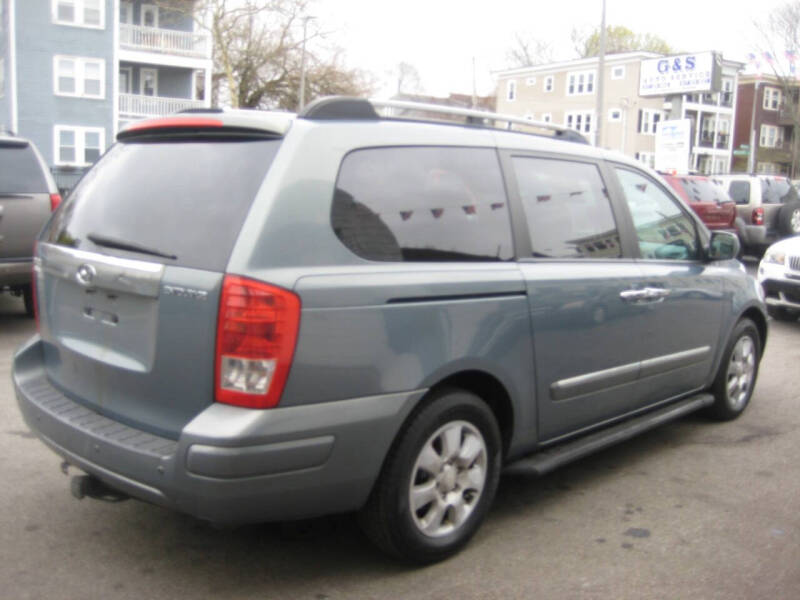 2007 Hyundai Entourage GLS