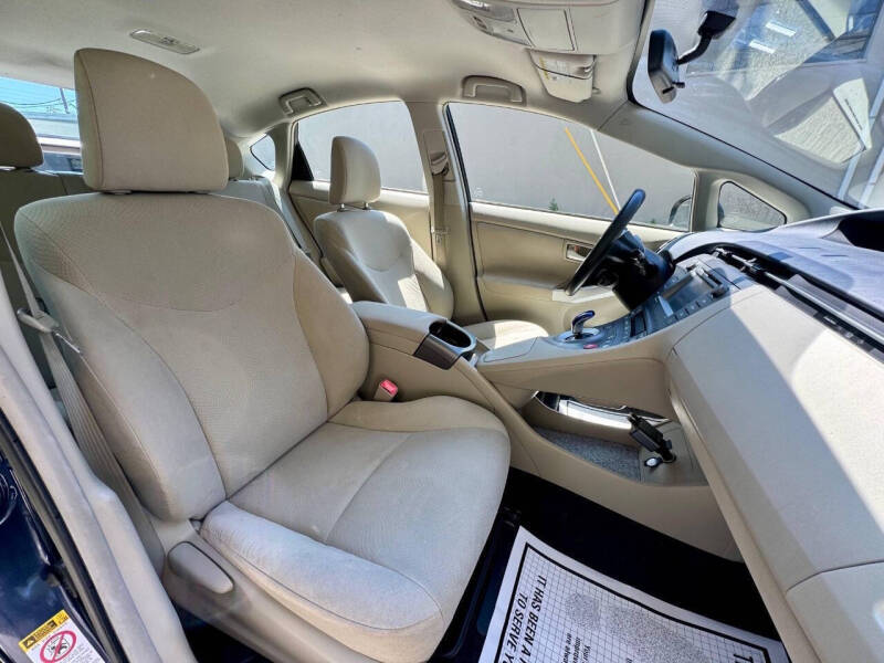 2012 Toyota Prius Three