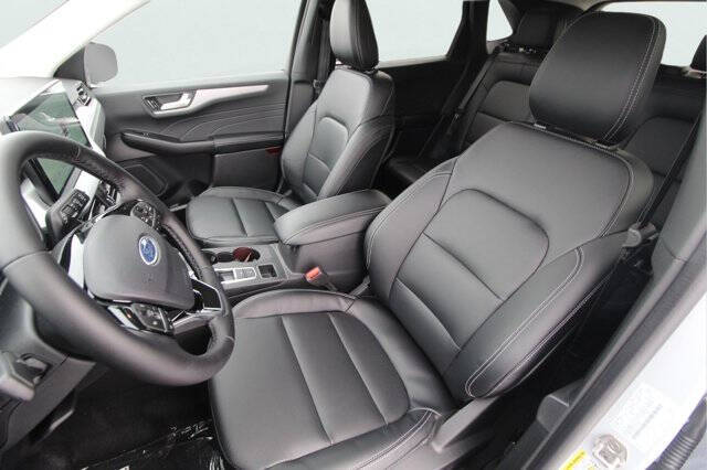 2026 Ford Escape Platinum