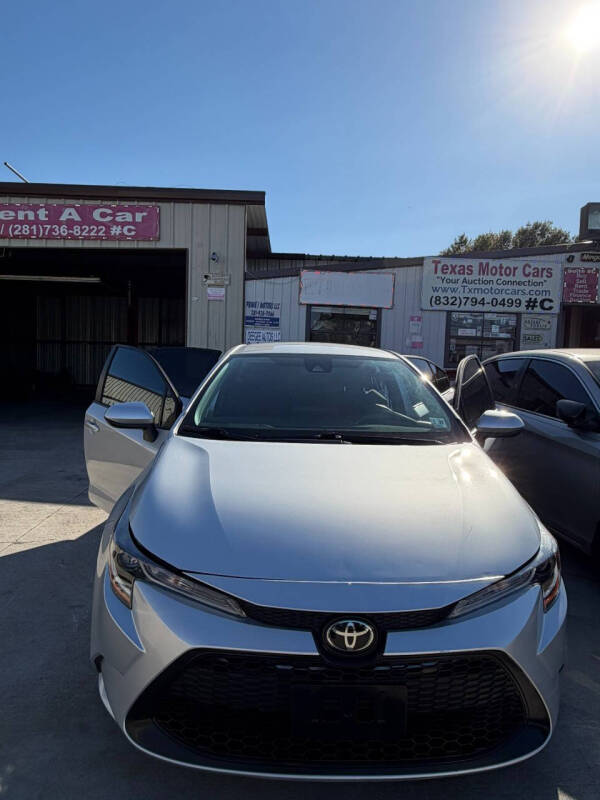 2022 Toyota Corolla LE's photo