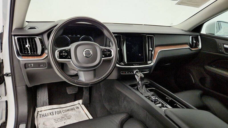 2020 Volvo V60 Cross Country T5