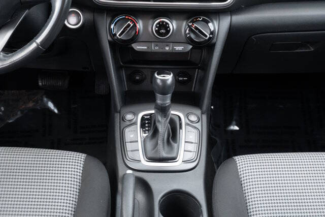 2020 Hyundai Kona SEL