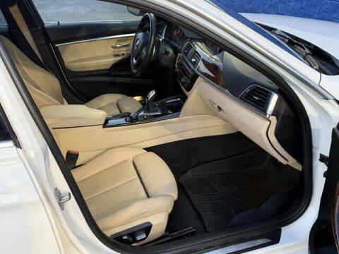 2017 BMW 3 Series 330i xDrive