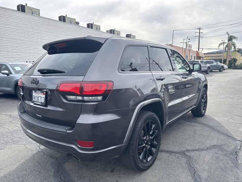 2019 Jeep Grand Cherokee Altitude