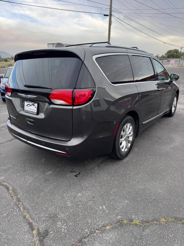 2018 Chrysler Pacifica Touring L
