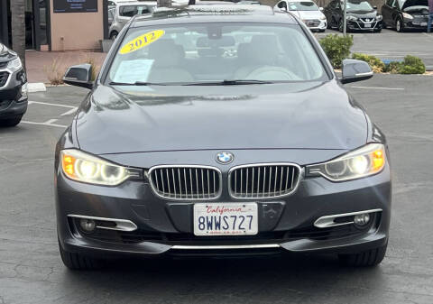 2012 BMW 3 Series 328i