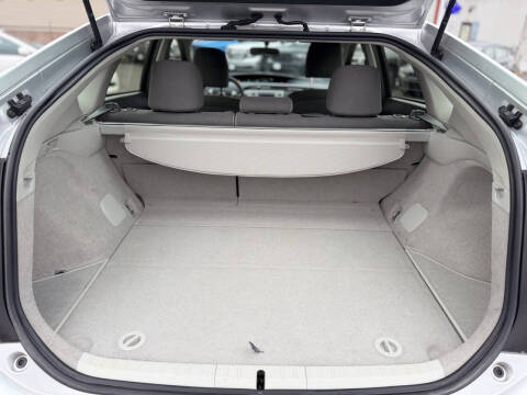 2013 Toyota Prius Three