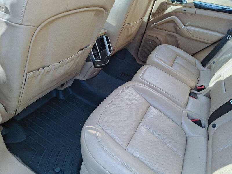 2016 Porsche Cayenne S