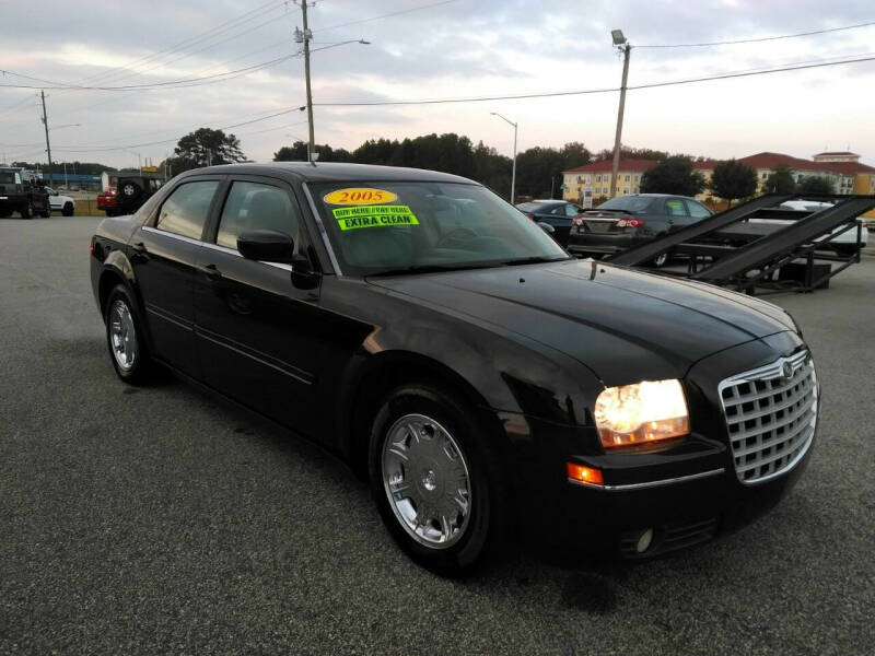 2005 Chrysler 300 for sale at Kelly & Kelly Supermarket of Cars in Fayetteville NC