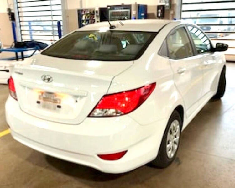 2017 Hyundai Accent SE