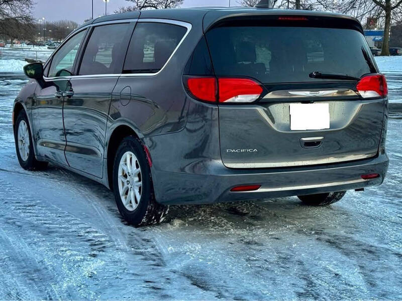 2017 Chrysler Pacifica LX