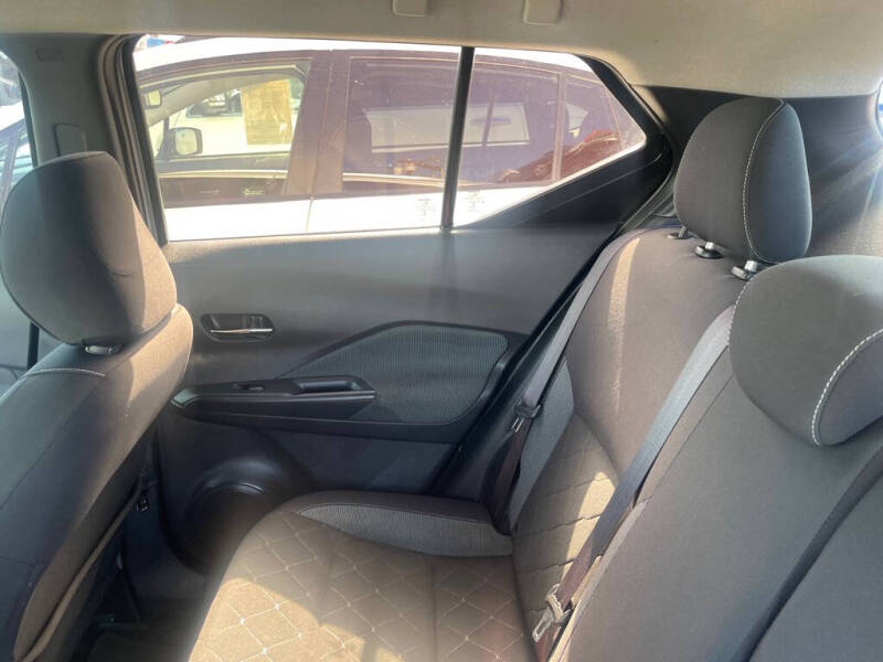 2019 Nissan Kicks S