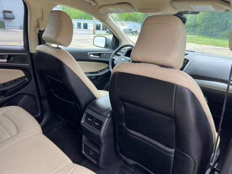 2022 Ford Edge SEL