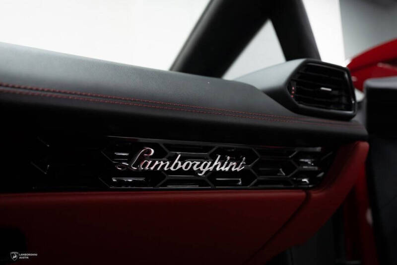 2023 Lamborghini Huracan EVO Spyder