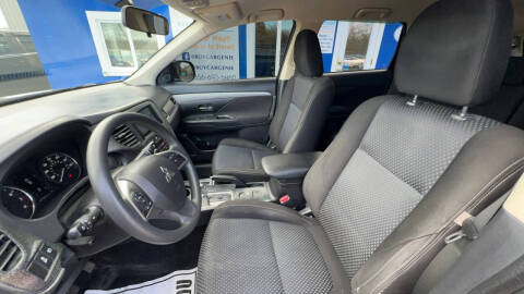 2018 Mitsubishi Outlander ES