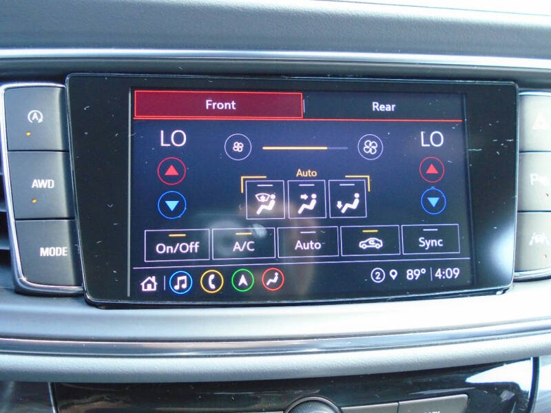 2022 Buick Enclave Essence