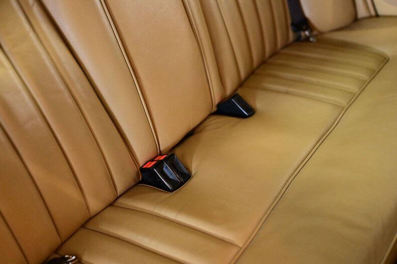 1972 Rolls-Royce SILVER CLOUD LWB