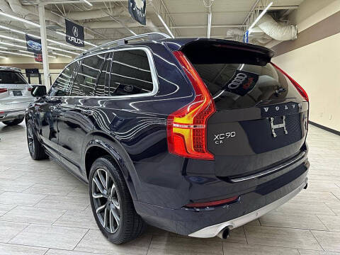2019 Volvo XC90 T5 Momentum