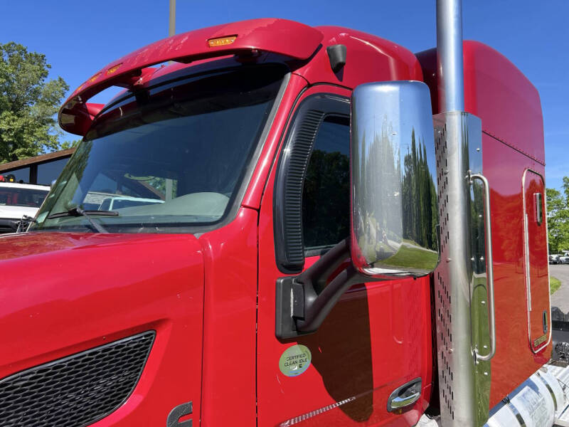 2015 Peterbilt 579 Sleeper Tractor