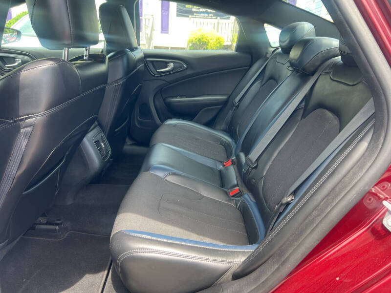 2015 Chrysler 200 S