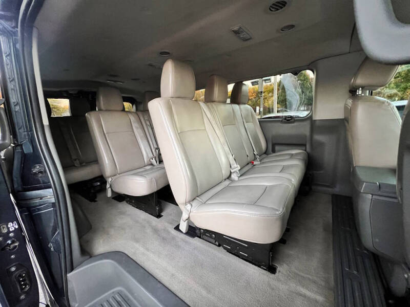 2016 Nissan NV 3500 HD SL