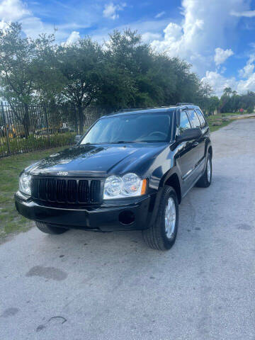 2007 Jeep Grand Cherokee for sale at MIAMI AUTOWISE, LLC. in Miami FL