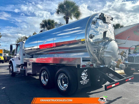 2018 Freightliner M2 106