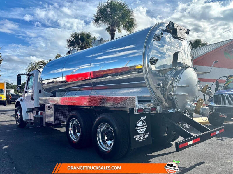 2018 Freightliner M2 106