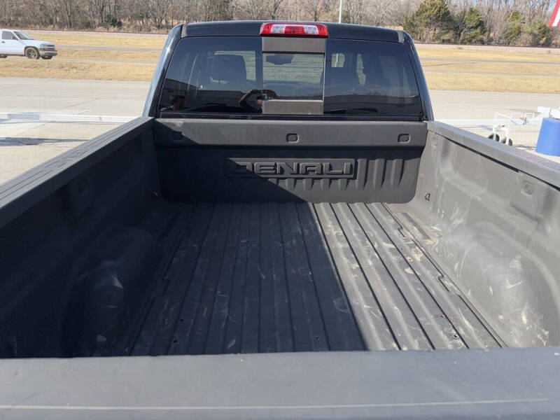 2015 GMC Sierra 2500HD Denali